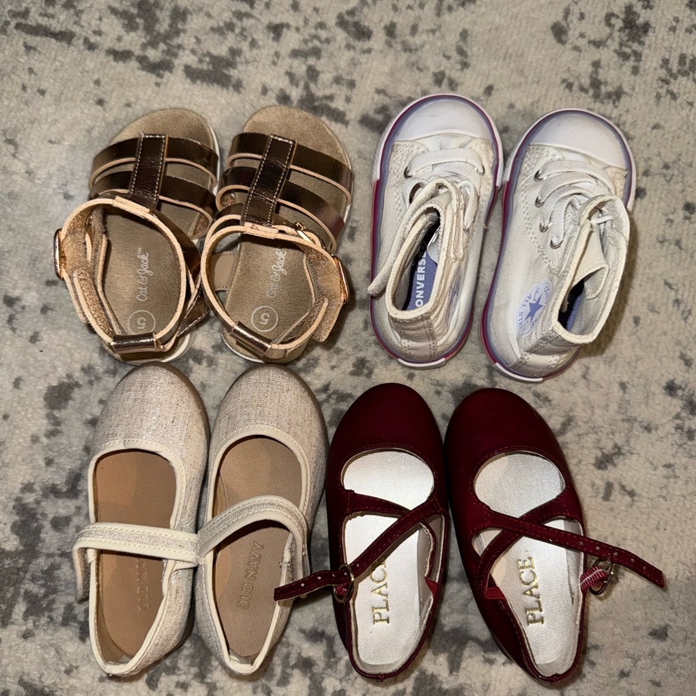 Kids Size 5 Shoe Bundle (girls)